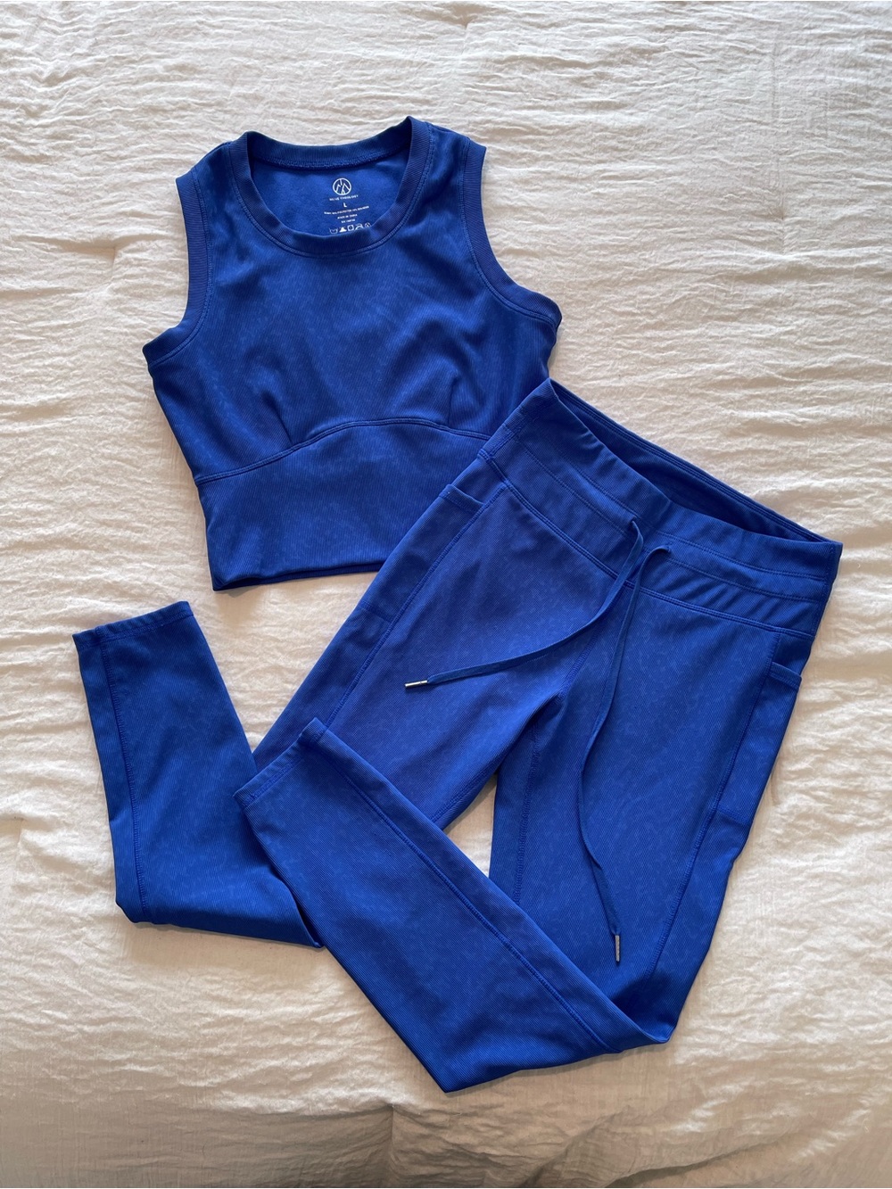 Women's Blue Two-Piece Active Set - Crop Tank & Capri Jogger Pants